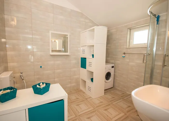 Deborah * باشْكا